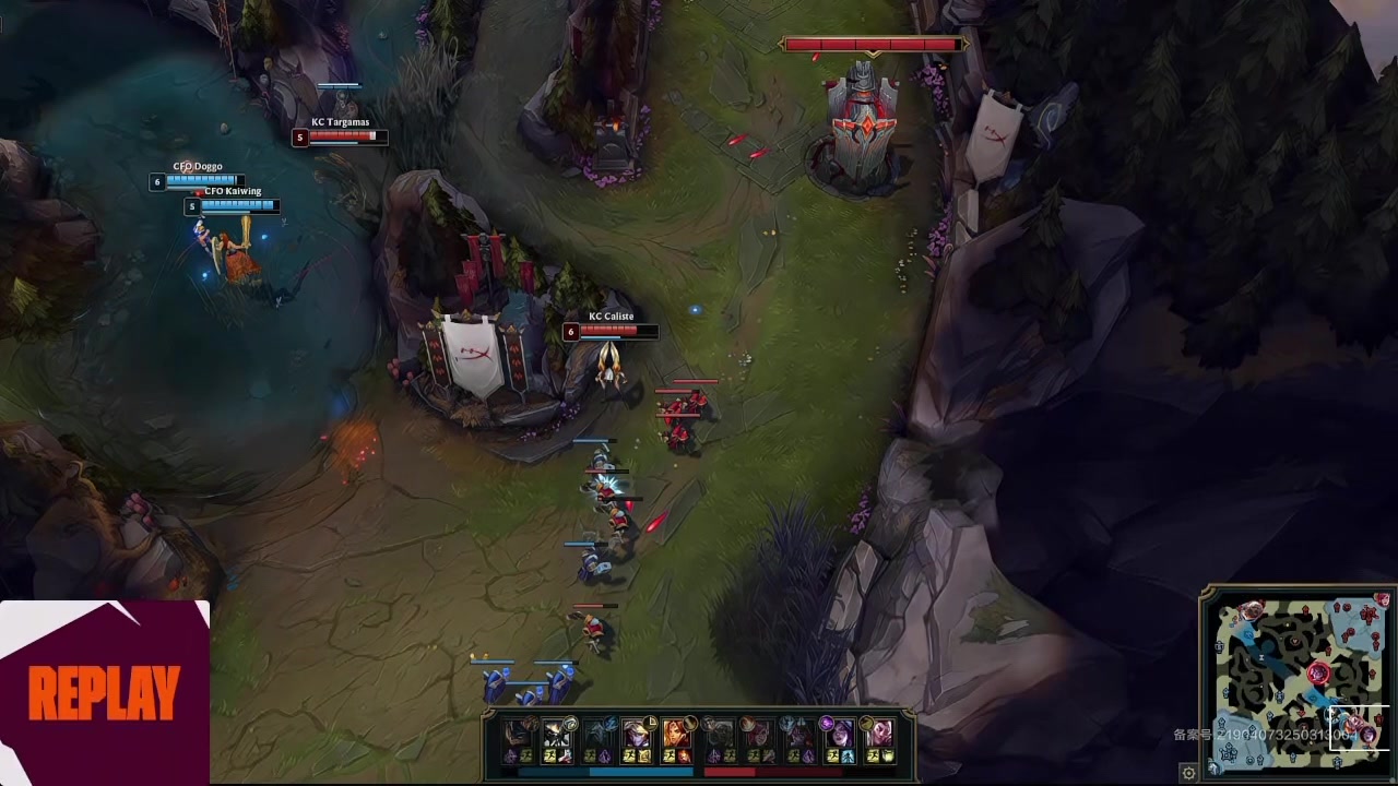 太草台班子了吧！先锋赛官方回放击杀镜头 结果直接卡成PPT播放