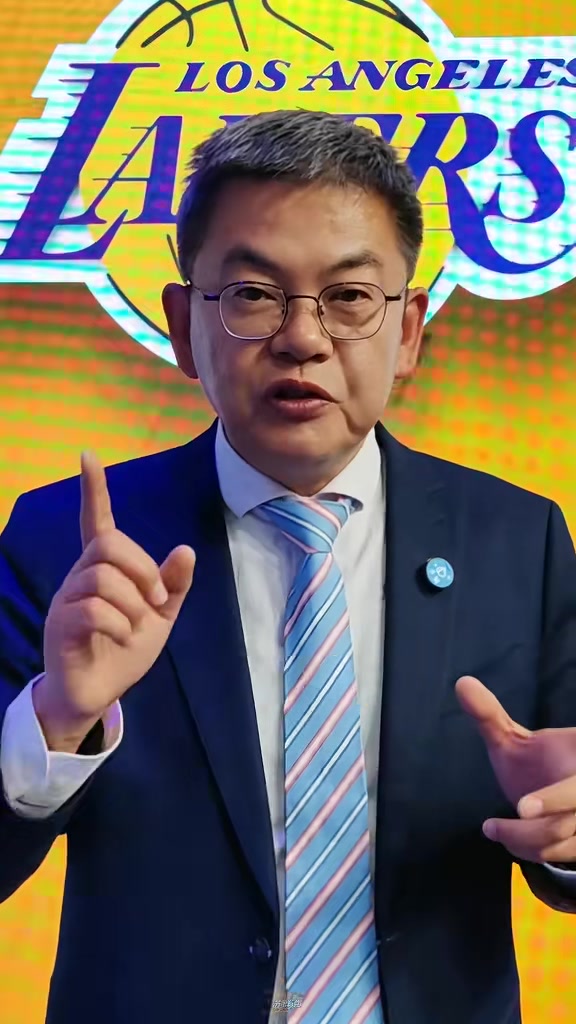 苏群：湖勇季后赛碰有主场优势的赢面大 东契奇今天执念于三分了