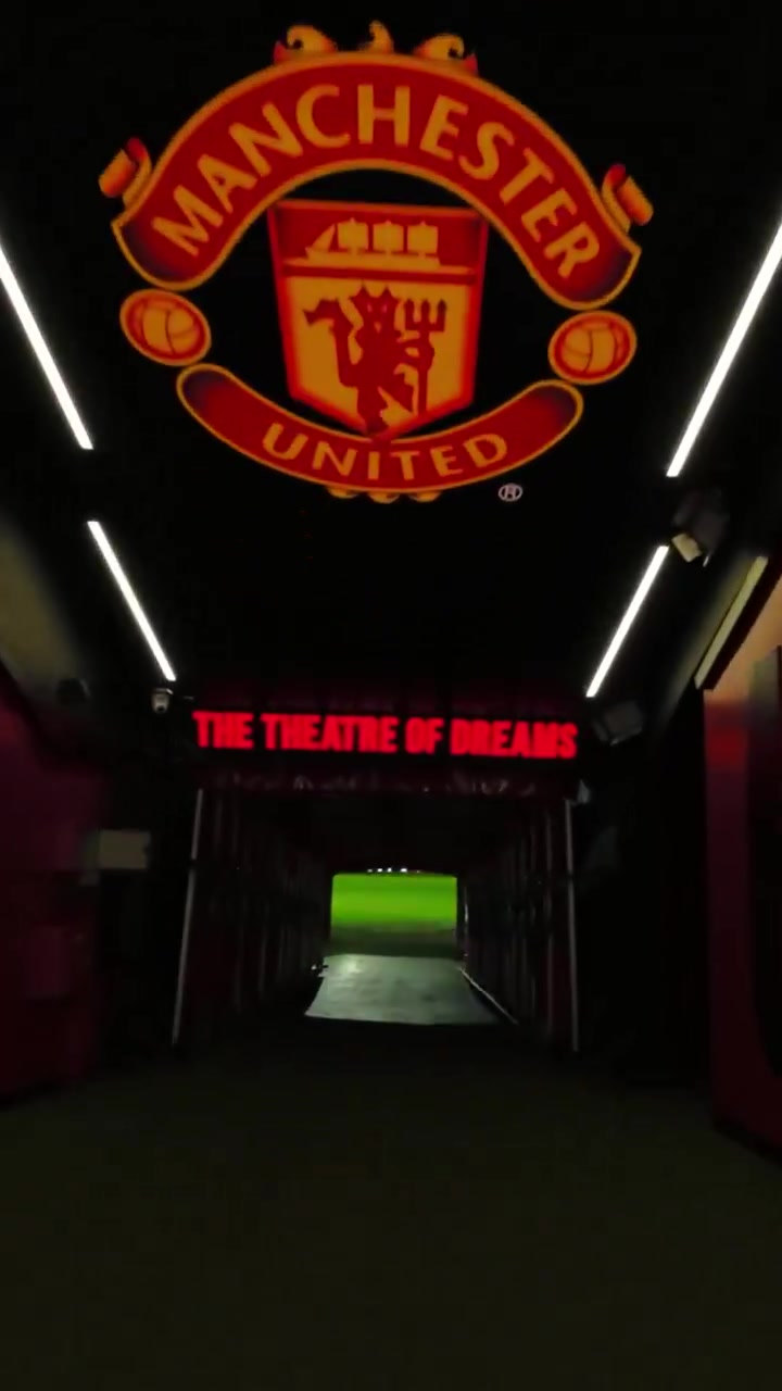 致敬梦剧场！曼联发布2025/26赛季主场球衣